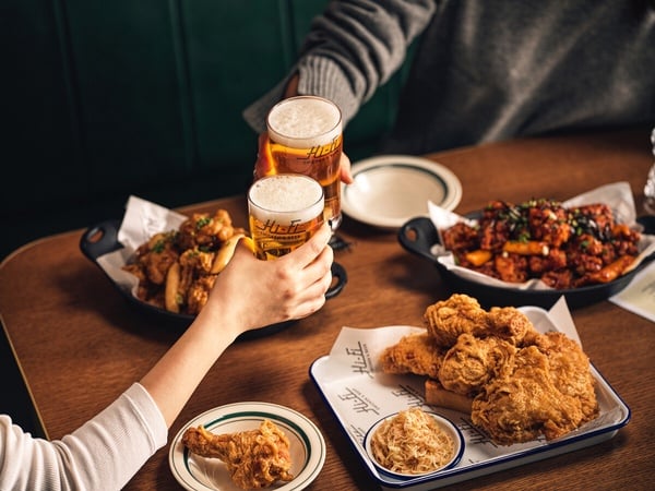 其他像是「Hi-Fi炸雞啤酒Hi-Fi Chicken&Beer」可以吃到韓式炸雞,還有韓國藝人惠利也曾吃過的韓式烤肉「韓與談」通通都很推薦!