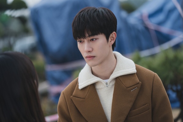 5月韓劇演員品牌評價TOP10！《淚之女王》金智媛第4輸《背著善宰跑》邊佑錫，冠軍是他