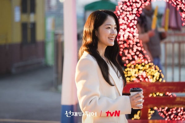 《背著善宰跑》劇情幕後彩蛋！劇本是為金惠奫量身打造，邊佑錫曝這是最後一次穿校服？