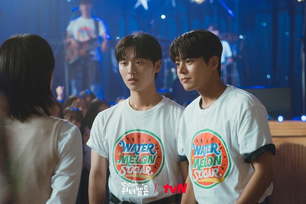 8部「曾經被低估」的好評韓劇!《背著善宰跑》原先連tvN都不看好,這部更被封黑馬神劇