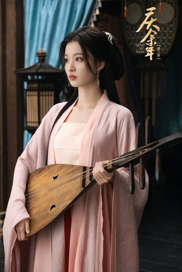 陸劇《慶餘年2》演員古裝vs時裝！張若昀比第1季上相，李沁仙氣，辛芷蕾、宋軼時裝也美