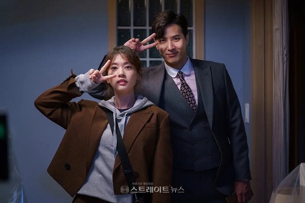 8部「不期待卻意外好看」愛情韓劇!《背著善宰跑》錯過可惜,第3部網公認「一生推」!