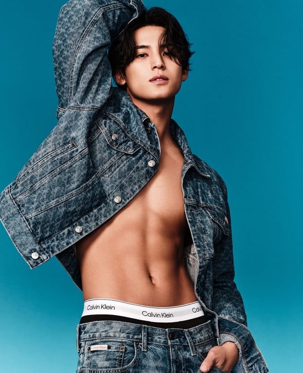 10位「身材超HOT」男偶像:柾國身材臉蛋反差感太強,SEVENTEEN的他根本直女天菜!