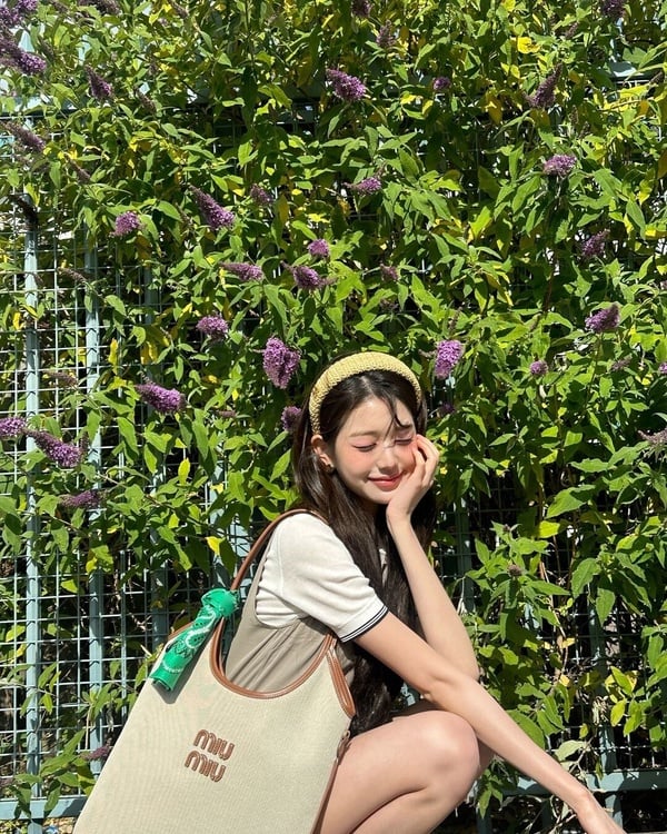 拍照姿勢怎麼擺？超齊全「POSE圖鑑」，無須P圖一秒增高又顯瘦，不看鏡頭也美