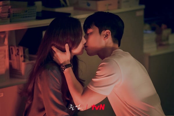 近期「最熱門」韓劇TOP10！《雖然不是英雄》打敗《畢業》登第3，《背著善宰跑》太狂了