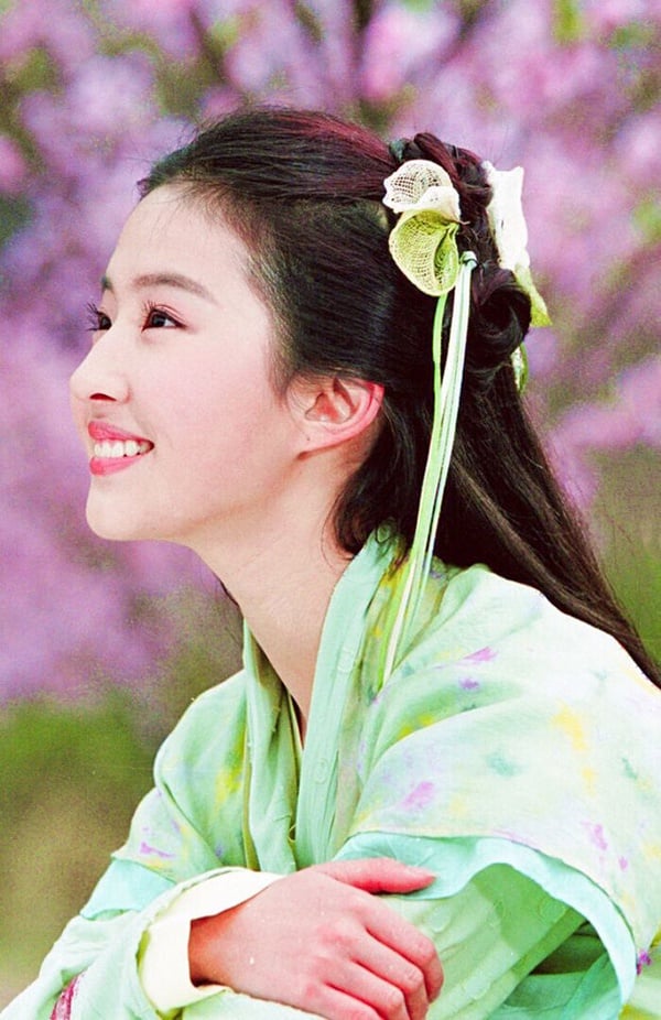 陸劇9組女星演「相同角色」!楊紫演陸雪琪沒李沁驚豔,《慶餘年2》金晨挨轟毀了田靈兒