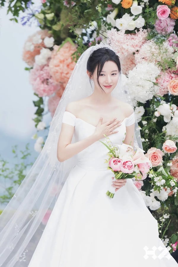 韓網熱議「2024最美韓劇婚紗照」TOP6！千玗嬉輸《背著善宰跑》金惠奫，冠軍沒人不服！