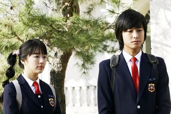 日票選「一看就停不下來」韓劇TOP10!《社內相親》第10輸《德魯納》,冠軍從頭精彩到尾