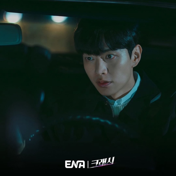 六月熱播韓劇評價!Netflix《名校的階梯》評價慘,《聯結》、《碰撞搜查線》都超好看