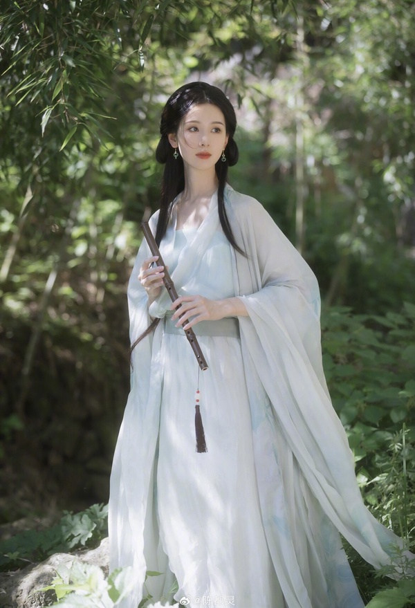 網友統整陸劇角色賽道：王星越奪人妻專用戶、張晚意總演背德文學，竟然還有吐血賽道？