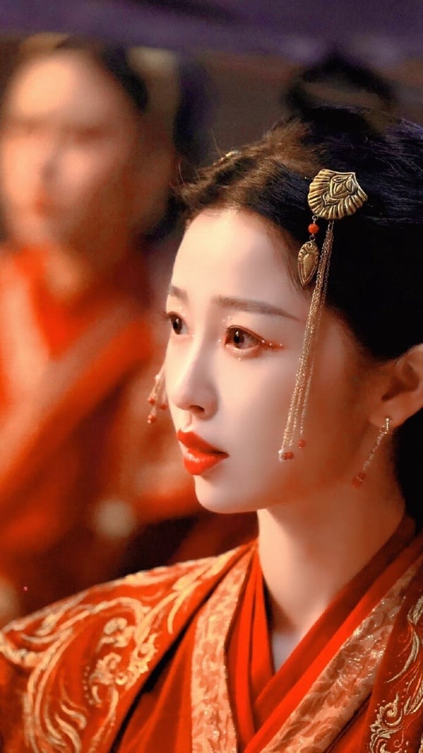 《墨雨雲間》楊超越美過吳謹言！古裝劇10女星絕美珍珠妝，虞書欣被嘲，第五位美到難忘