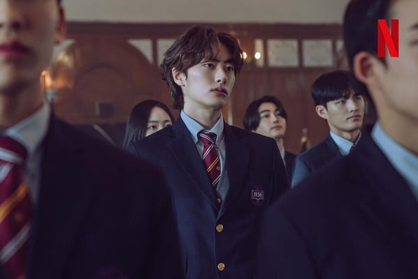 Netflix《名校的階梯》開播評價