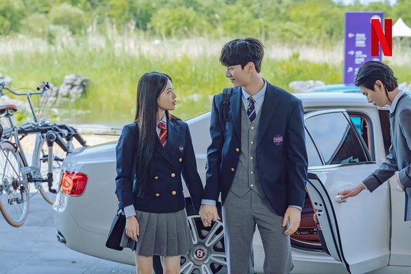近期Netflix韓劇「全球網播量」排行!《淚之女王》第4輸《雖然不是英雄》,冠軍是大黑馬