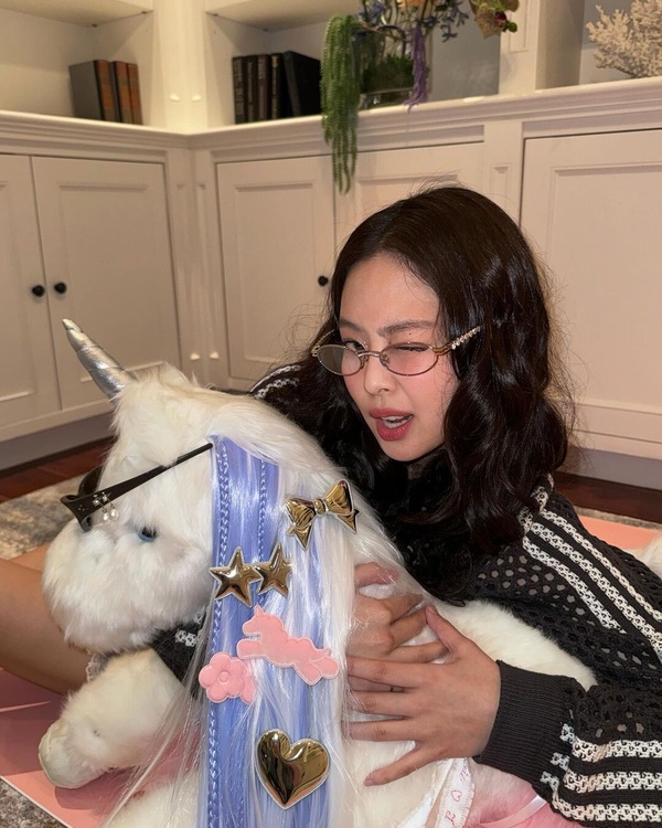 盤點十位女偶像不同的經典髮色：