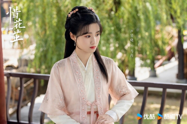 2024顏值不輸女主的陸劇女配!《墨雨雲間》 楊超越美過吳謹言,《慶餘年2》辛芷蕾更美