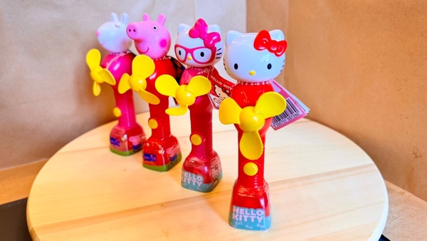 蠟筆小新在家樂福！家樂福開賣「蠟筆小新列車」盲盒，HELLO KITTY吸管水杯可愛必收