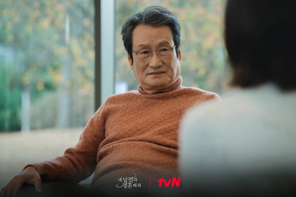 盤點10位韓劇「財閥爺爺」:《淚之女王》洪滿臺被愛情沖昏頭,《財閥家》陳養喆超難忘