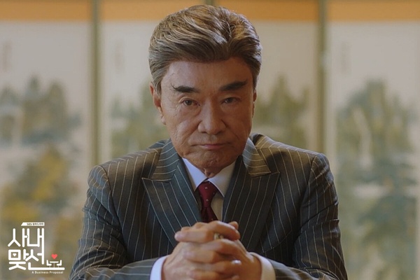 盤點10位韓劇「財閥爺爺」:《淚之女王》洪滿臺被愛情沖昏頭,《財閥家》陳養喆超難忘