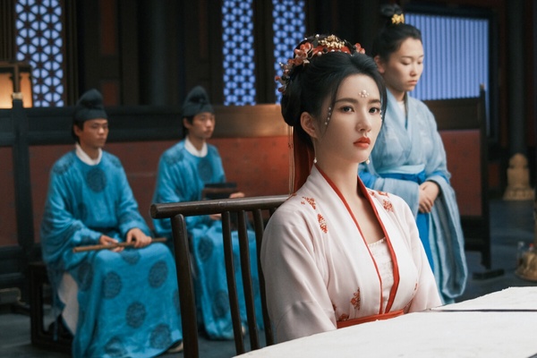 《墨雨雲間》12位古裝女神！花魁美度竟不輸《慶餘年》，還藏《甄嬛傳》《如懿傳》娘娘