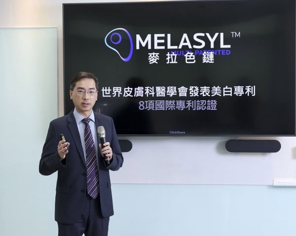 -2024淡斑指南!網友熱評TOP10淡斑精華推薦,告別曬斑重拾乾淨透亮肌膚