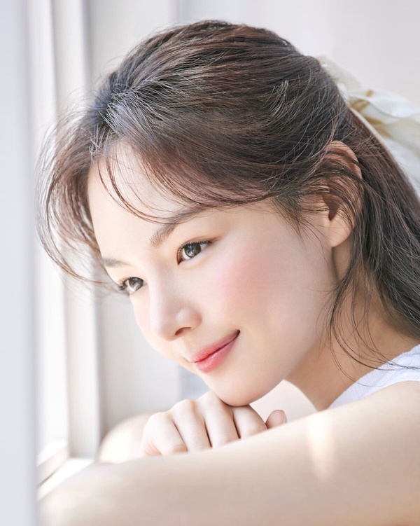 -2024淡斑指南!網友熱評TOP10淡斑精華推薦,告別曬斑重拾乾淨透亮肌膚