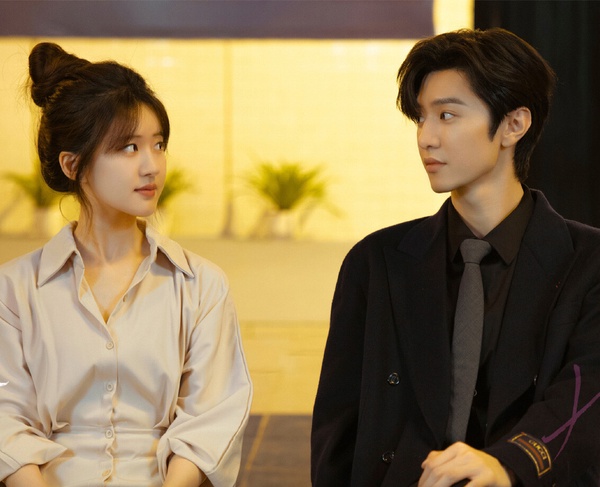 近三年優酷陸劇集均播放量TOP10！《墨雨雲間》第七，《偷偷藏不住》第三，冠軍真的火