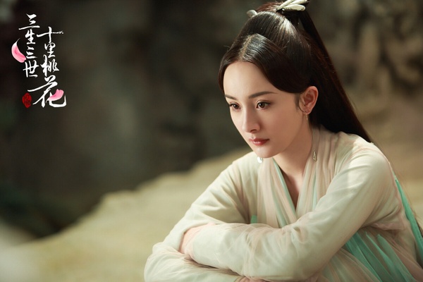 10位「紅極一時」陸劇女主不同命!《墨雨雲間》吳謹言翻紅,楊冪口碑跌,這2位自毀前程