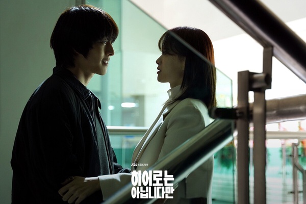 網評「近1年最好看」韓劇TOP8！《淚之女王》第3輸《Moving異能》，冠軍從頭精彩到尾！