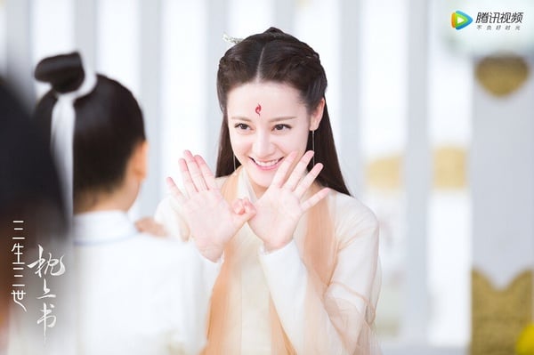 網評陸劇「萬人迷女主」天花板TOP9!《玫瑰的故事》劉亦菲第二,冠軍確實美得無話可說