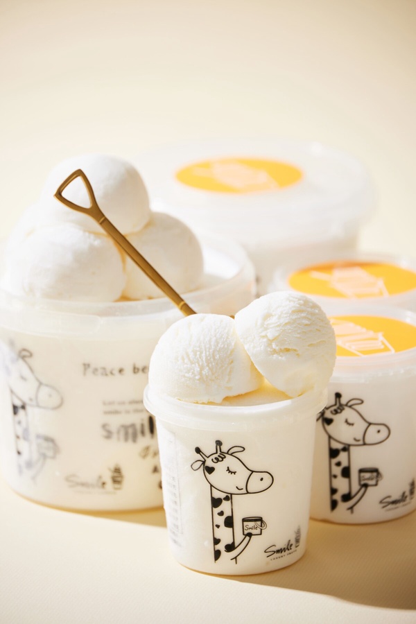 香港人氣優格霜淇淋品牌「Smile Froyo」來台灣啦！