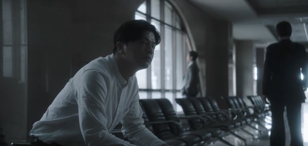 Netflix《誰是被害者2》7個伏筆！七大懸案？會長是何方神聖？戒指讓張檢口音有解了！