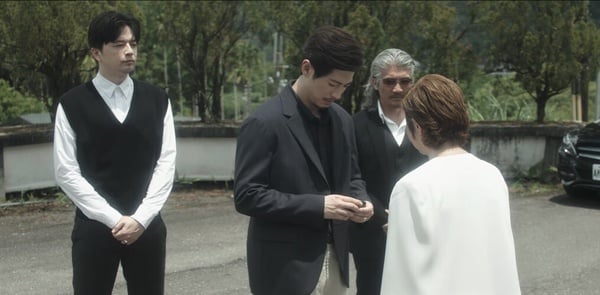 Netflix《誰是被害者2》7個伏筆！七大懸案？會長是何方神聖？戒指讓張檢口音有解了！