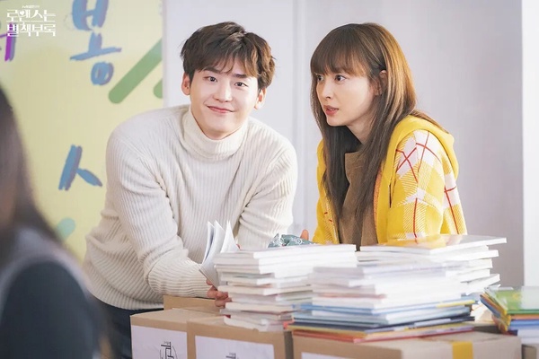 網推8部「錯過可惜」Netflix療癒系愛情韓劇!《海岸村》暖意十足,它被封愛情劇天花板