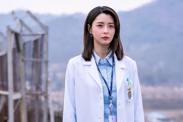 8部「一追就淪陷」Netflix韓劇！《金牌救援》精彩無冷場，最後2部從開頭到結尾都完美