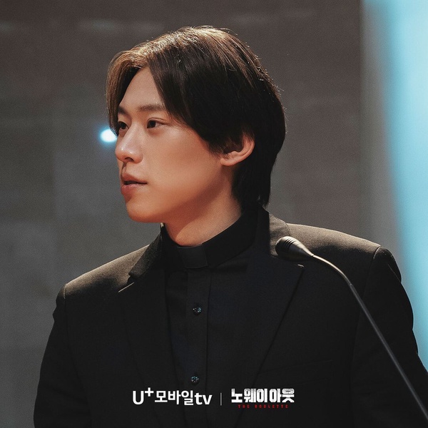 《無路可逃》劇情看點＆角色介紹：許光漢化身「微笑殺手」，爭奪200億巨額懸賞金！