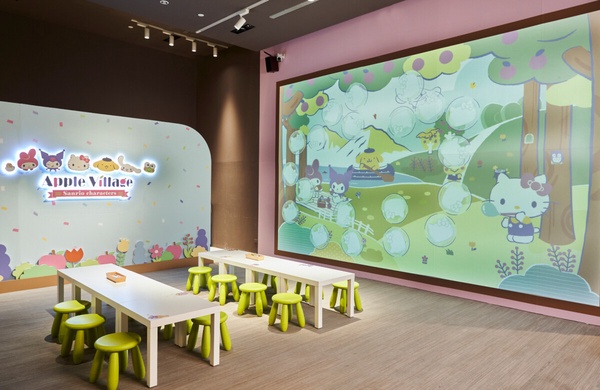 Hello Kitty現身！Hello Kitty蘋果村親子餐廳插旗台北101