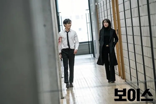 日票選「最精彩有趣」韓劇TOP10!《愛的迫降》打敗《鬼怪》登第2,冠軍被封韓劇天花板