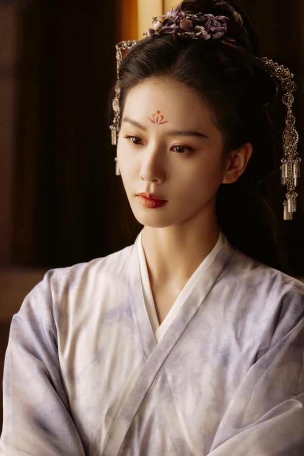 10位古裝劇「清冷感妝造」最出圈女星！《墨雨雲間》吳謹言反差超大，劉亦菲這部太經典