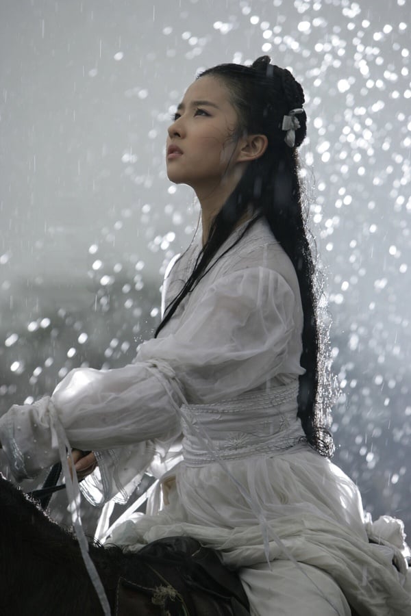 10位古裝劇「清冷感妝造」最出圈女星！《墨雨雲間》吳謹言反差超大，劉亦菲這部太經典