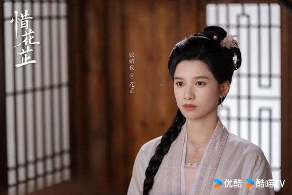 10位古裝劇「清冷感妝造」最出圈女星！《墨雨雲間》吳謹言反差超大，劉亦菲這部太經典