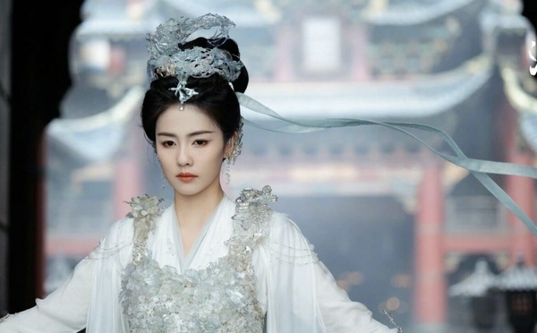 《臨江仙》劇情五大看點&角色介紹:白鹿攜曾舜晞絕美虐戀、反轉多還有時空意識流?