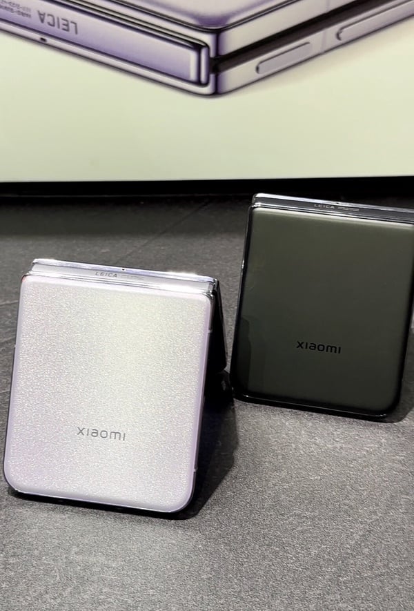 小米首支摺疊機Xiaomi MIX Flip現身!