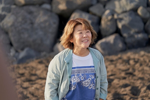 「李姃垠」人物全解析：曾因沒有演戲天賦患「鏡頭恐懼」，超市賣醬油成銷售冠軍！