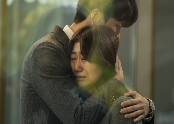 不只《她的日與夜》!6部「變身奇幻」韓劇推薦:《變身情人》經典,這部變「炸雞」!