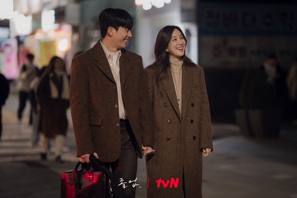 張娜拉新劇收視好狂！2024韓劇首播收視TOP10，《淚之女王》第5輸《好搭擋》，冠軍是它