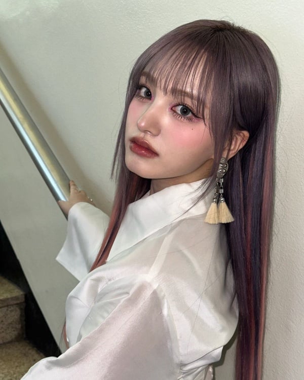 十位最適合齊瀏海的女偶像:Lisa黑長直造型被讚回春顏巔,她被粉絲稱作是人間富江!