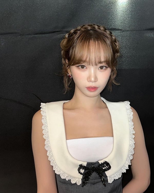 十位最適合齊瀏海的女偶像:Lisa黑長直造型被讚回春顏巔,她被粉絲稱作是人間富江!