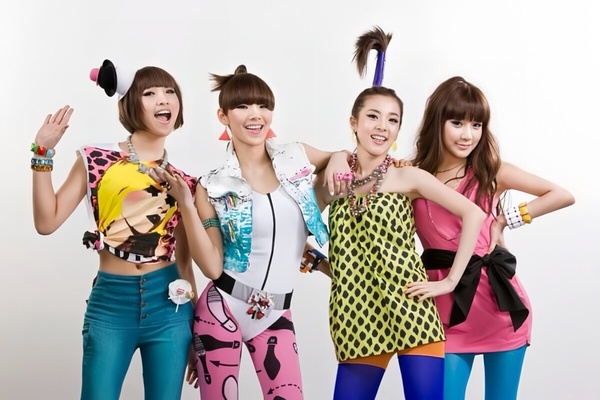 Girl Crush始祖2NE1十件事