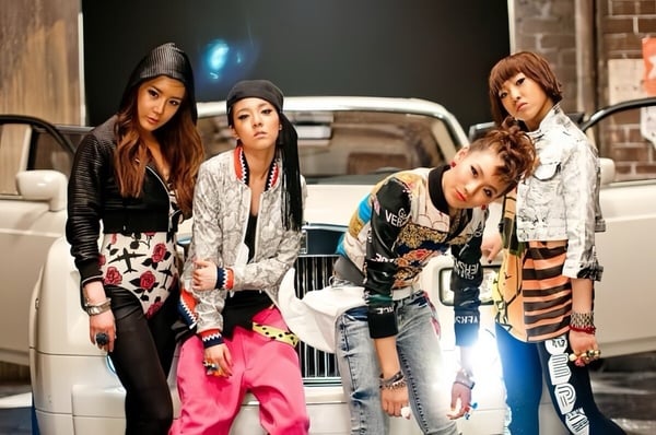 Girl Crush始祖2NE1十件事