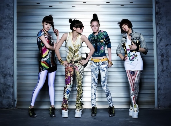 Girl Crush始祖2NE1十件事
